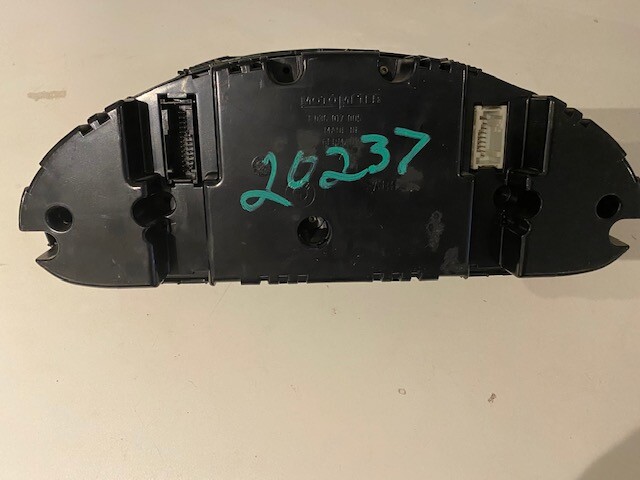2001-2005 BMW 300I USED DASHBOARD INSTRUMENT CLUSTER FOR SALE
