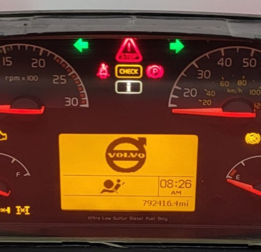 2014 VOLVO VNL USED INSTRUMENT CLUSTER P#21844834-P01