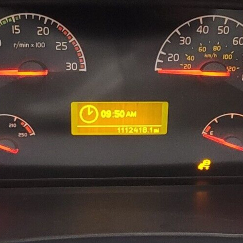 2006 VOLVO VNL USED INSTRUMENT CLUSTER P#21546088-P02