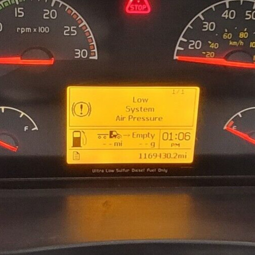 2012 VOLVO VNL USED INSTRUMENT CLUSTER P#21546088-P02