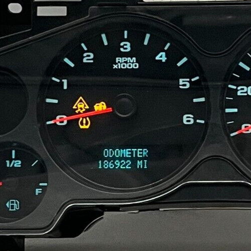 2011 CHEVROLET SILVERADO USED INSTRUMENT CLUSTER P#28185386