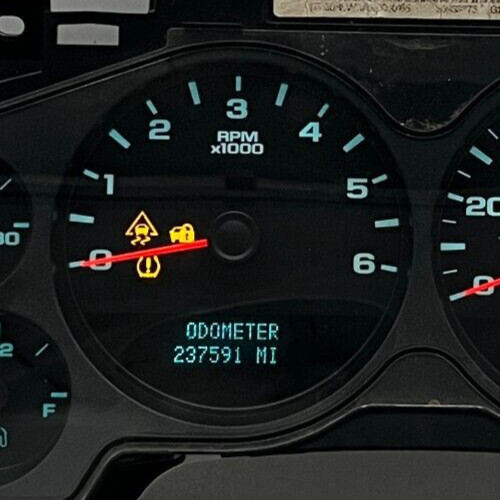 2008-2013 CHEVROLET SILVERADO USED INSTRUMENT CLUSTER P#25933375
