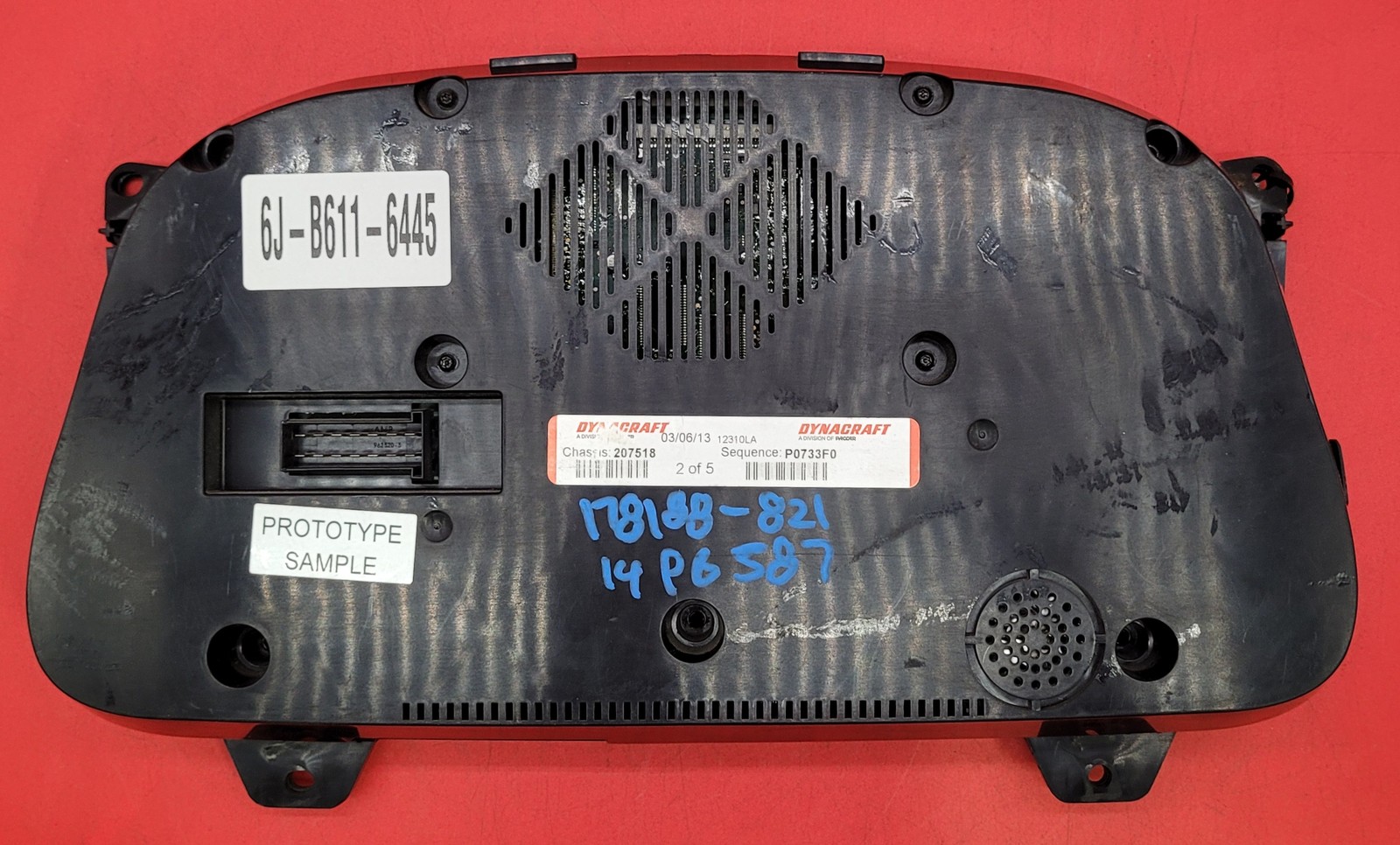 2014 PETERBILT 587 USED INSTRUMENT CLUSTER P#Q43-6057-1-2-102B