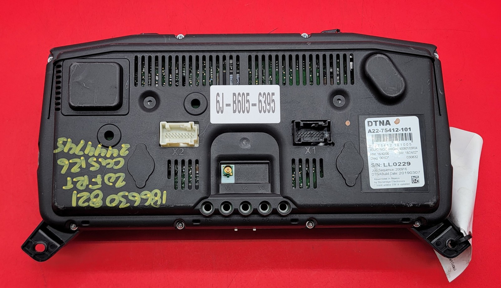 2020 FREIGHTLINER CASCADIA 126 USED INSTRUMENT CLUSTER P#A22-75412-101