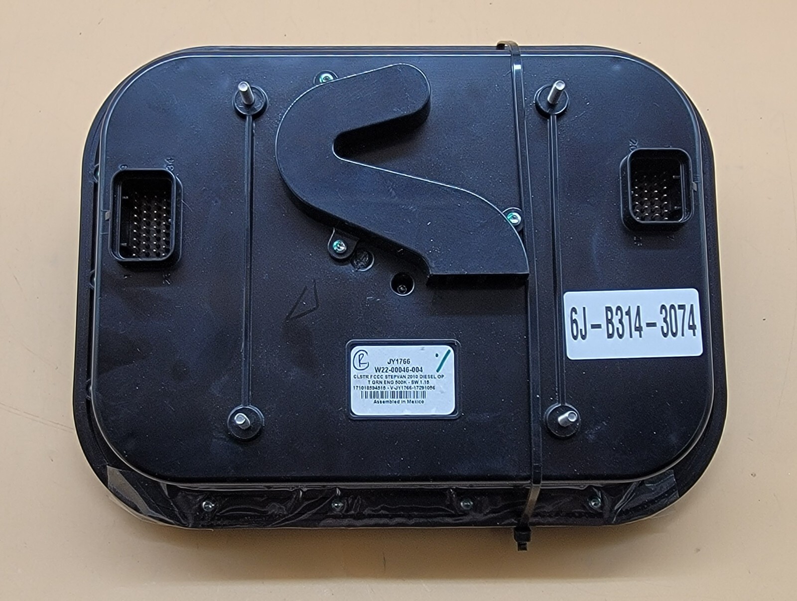 2010 FREIGHTLINER STEPVAN USED INSTRUMENT CLUSTER P#W22-00046-004 714-11116