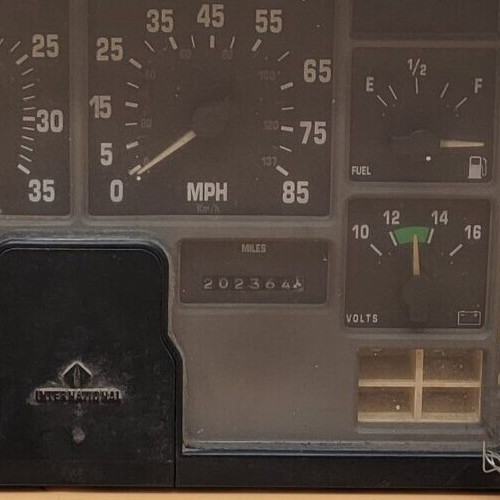 2005 INTERNATIONAL F-2674 USED INSTRUMENT CLUSTER P#3595124C1