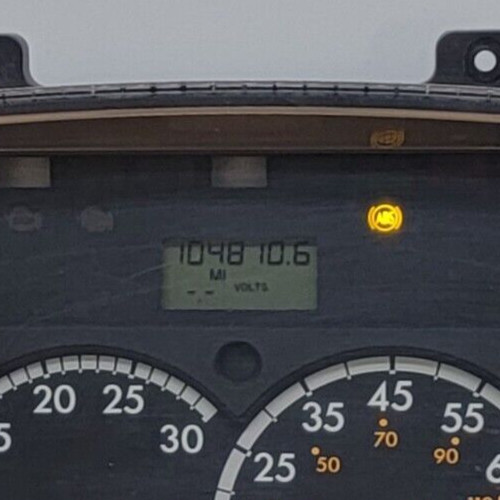 2013 FREIGHTLINER B2 USED INSTRUMENT CLUSTER P#A22-66979-001