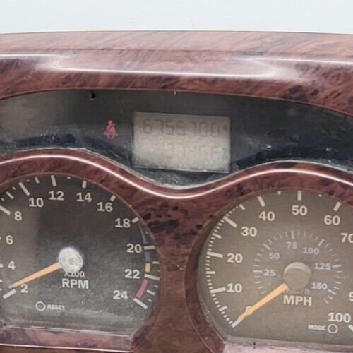 2005-2007 MACK CNX USED INSTRUMENT CLUSTER P#SMT5105M9