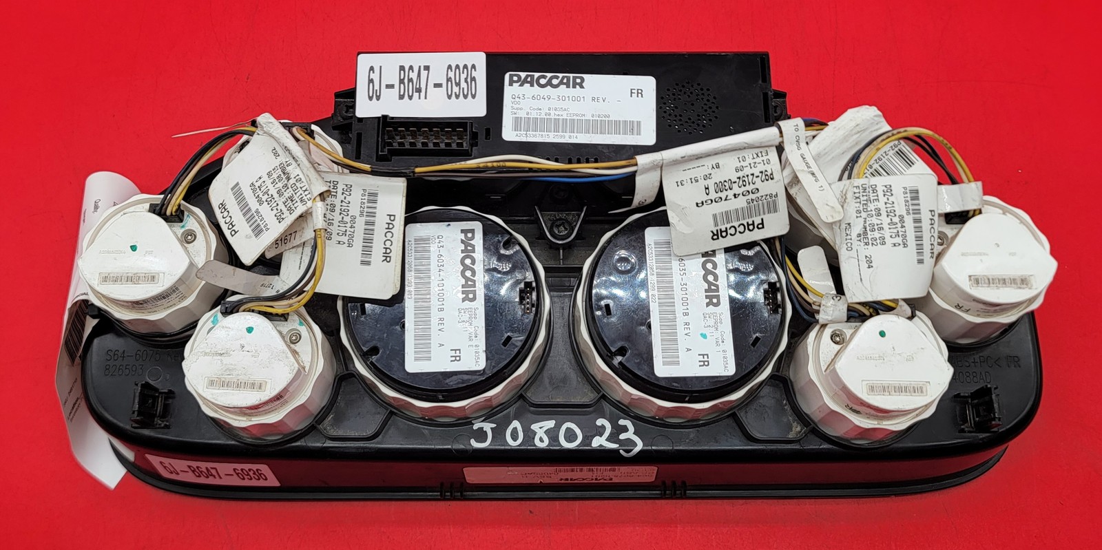 2010 PETERBILT 330 USED INSTRUMENT CLUSTER P#Q43-6049-301001