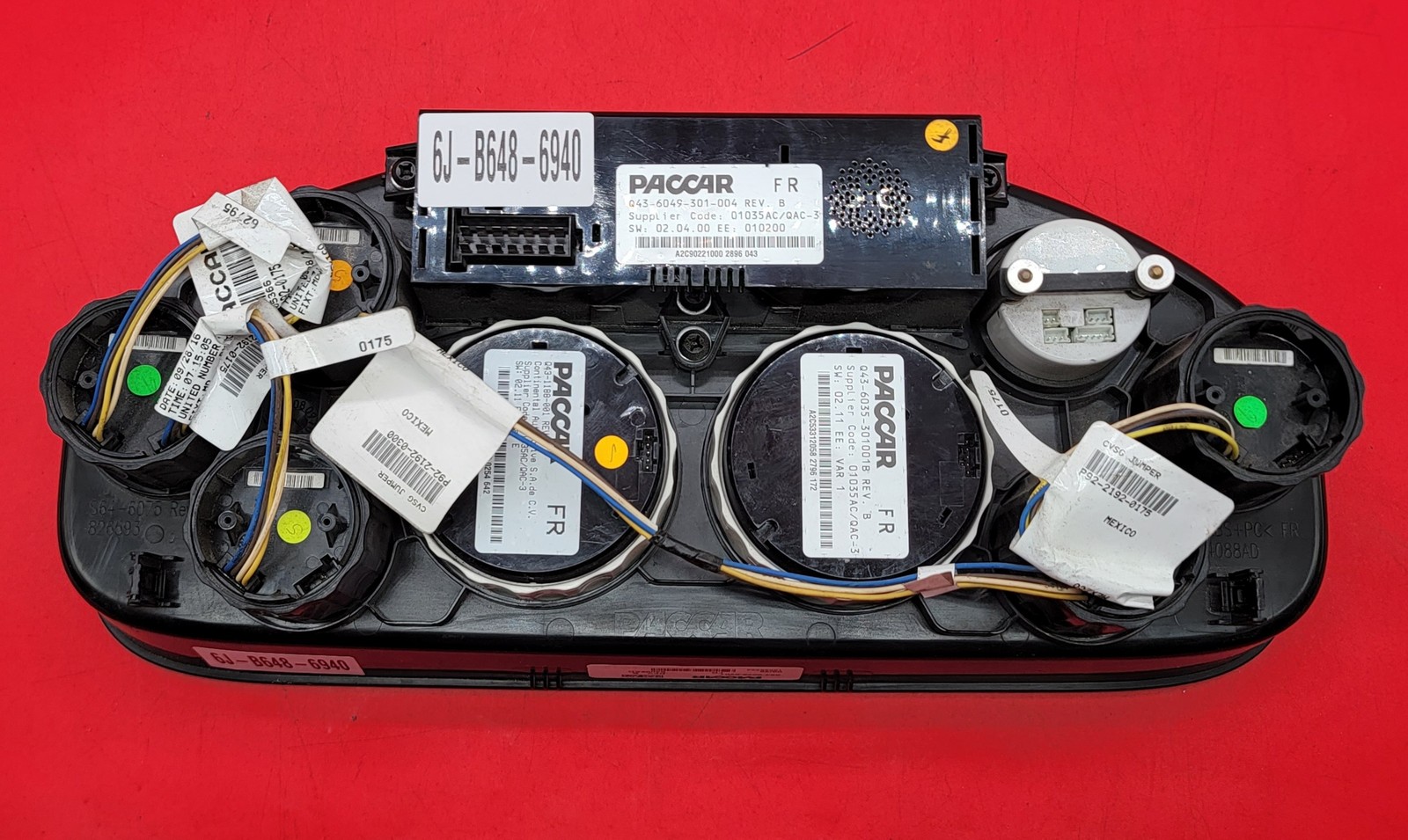 2016 PETERBILT 348 USED INSTRUMENT CLUSTER P#Q43-6049-301-004