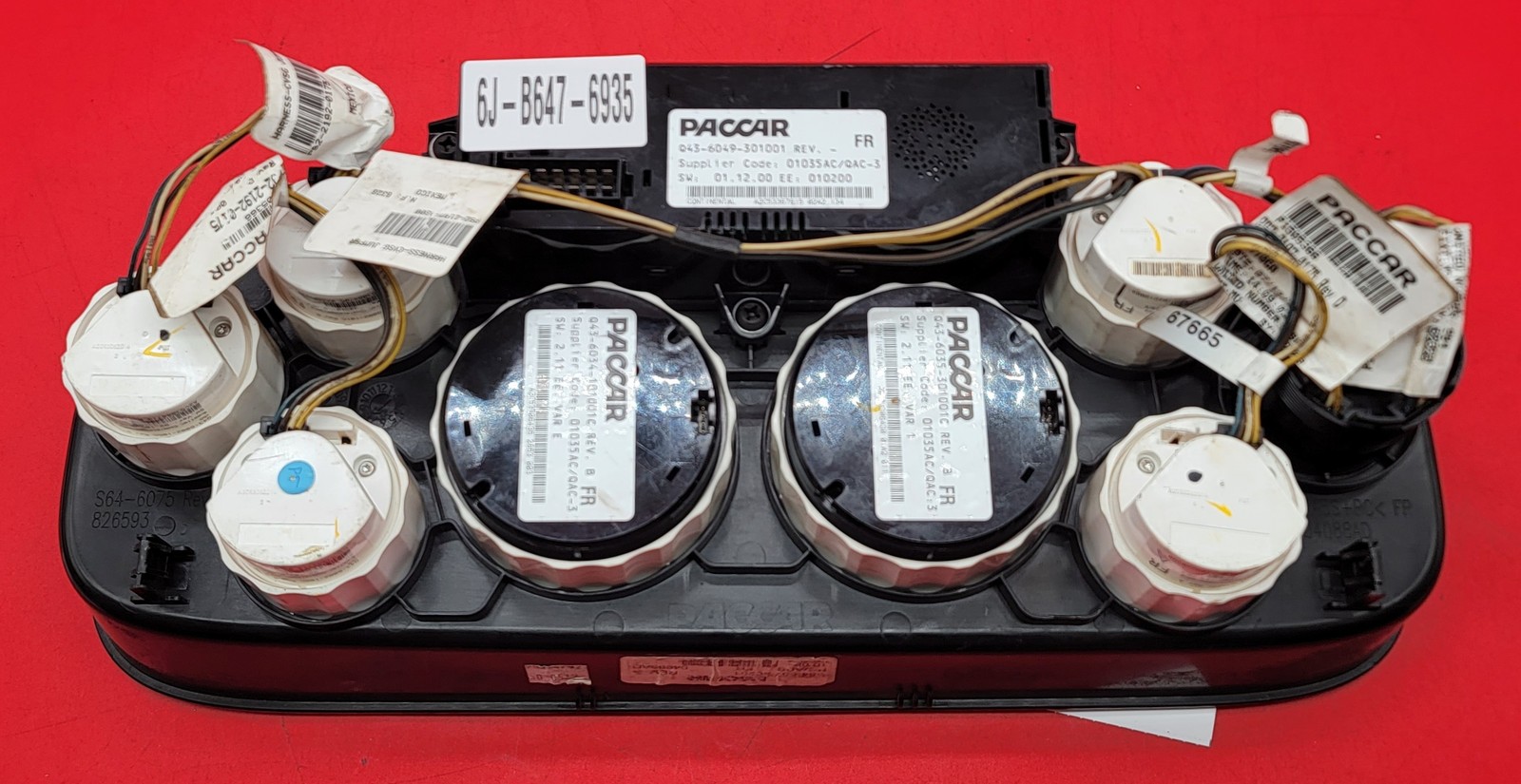 2013 PETERBILT 348 USED INSTRUMENT CLUSTER P#Q43-6049-301001