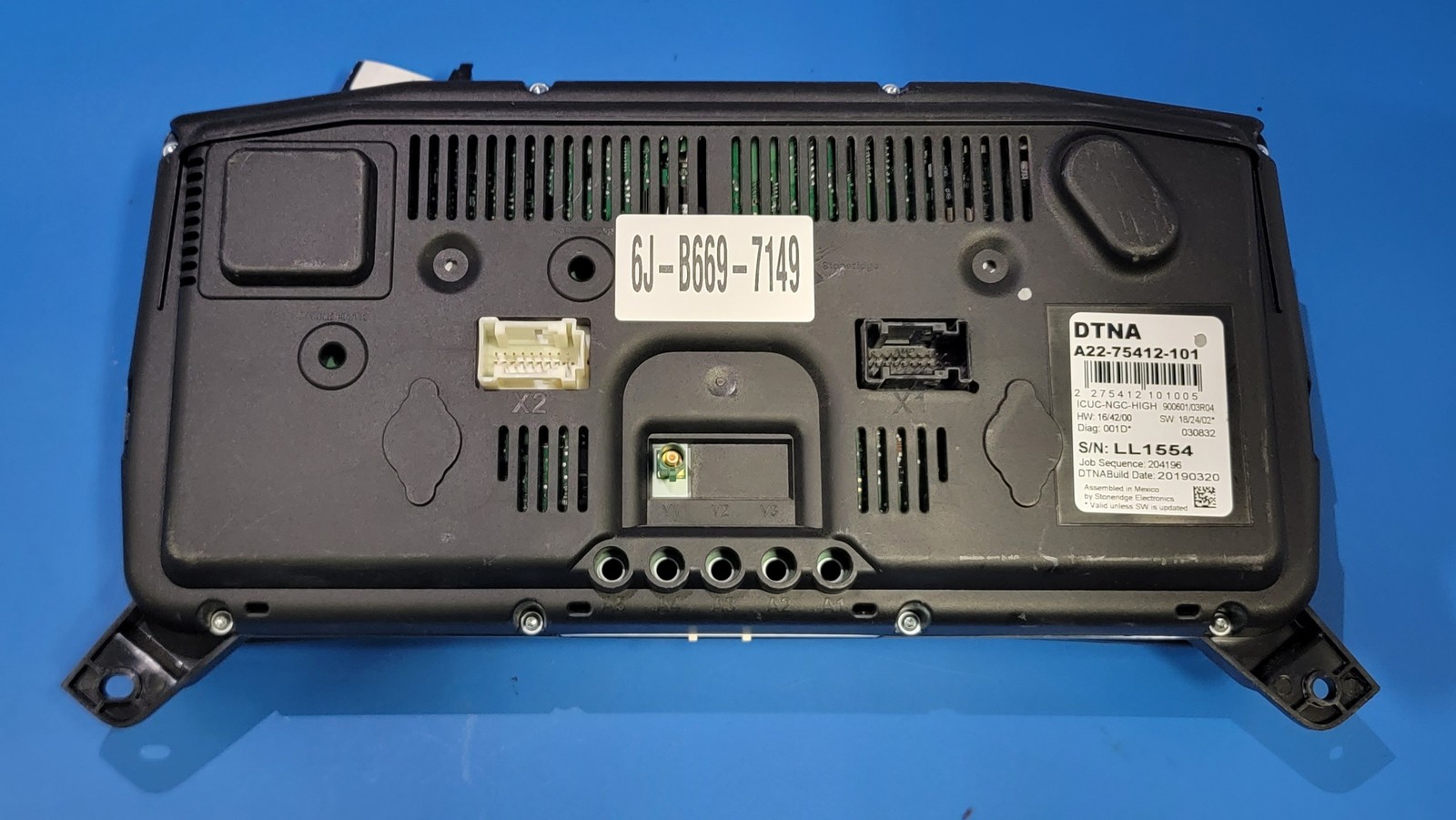 2020 FREIGHTLINER CASCADIA 126 USED INSTRUMENT CLUSTER P#A22-75412-101