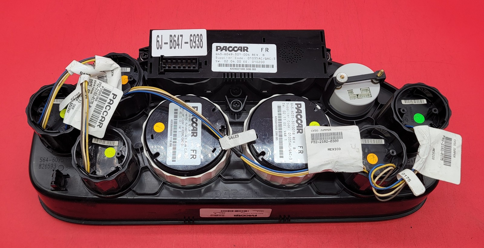 2016 PETERBILT 348 USED INSTRUMENT CLUSTER P#Q43-6049-301-004