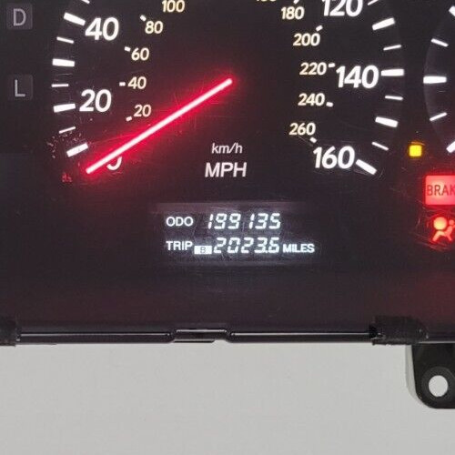2002 LEXUS LS400 USED INSTRUMENT CLUSTER P#83800-50101