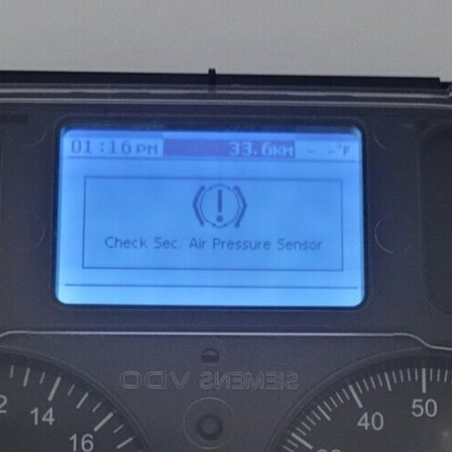 2014 MACK CXU613 USED INSTRUMENT CLUSTER P#20402570