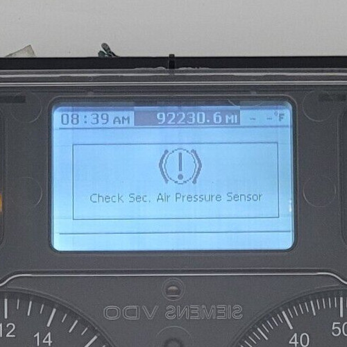 2014 MACK TRUCK USED INSTRUMENT CLUSTER P#2650017926