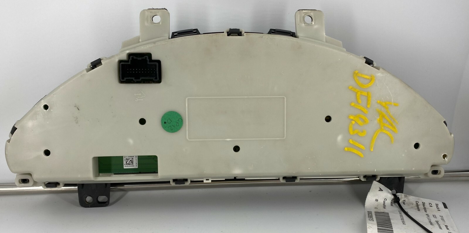 2011 BUICK ENCLAVE USED DASHBOARD INSTRUMENT CLUSTER FOR SALE (MPH)