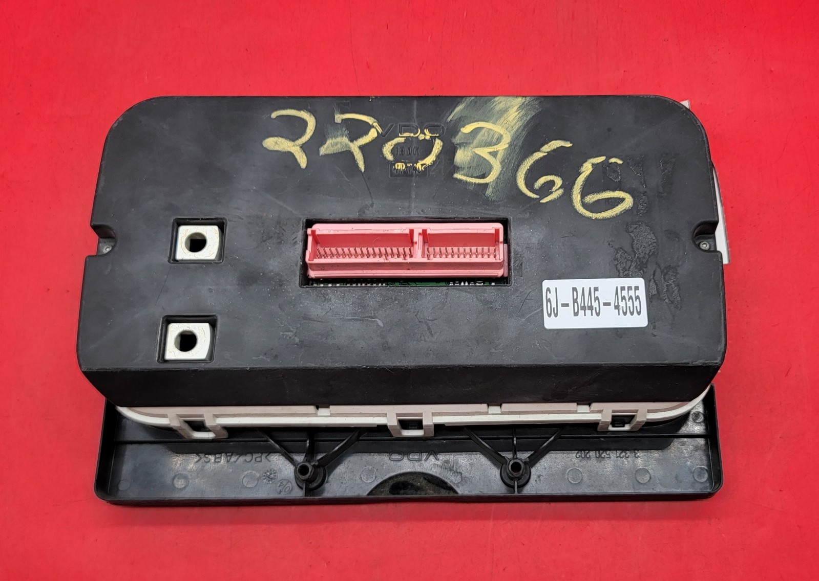 2005 FREIGHTLINER FS65 CHASSIS USED INSTRUMENT CLUSTER P#3 319 210 070