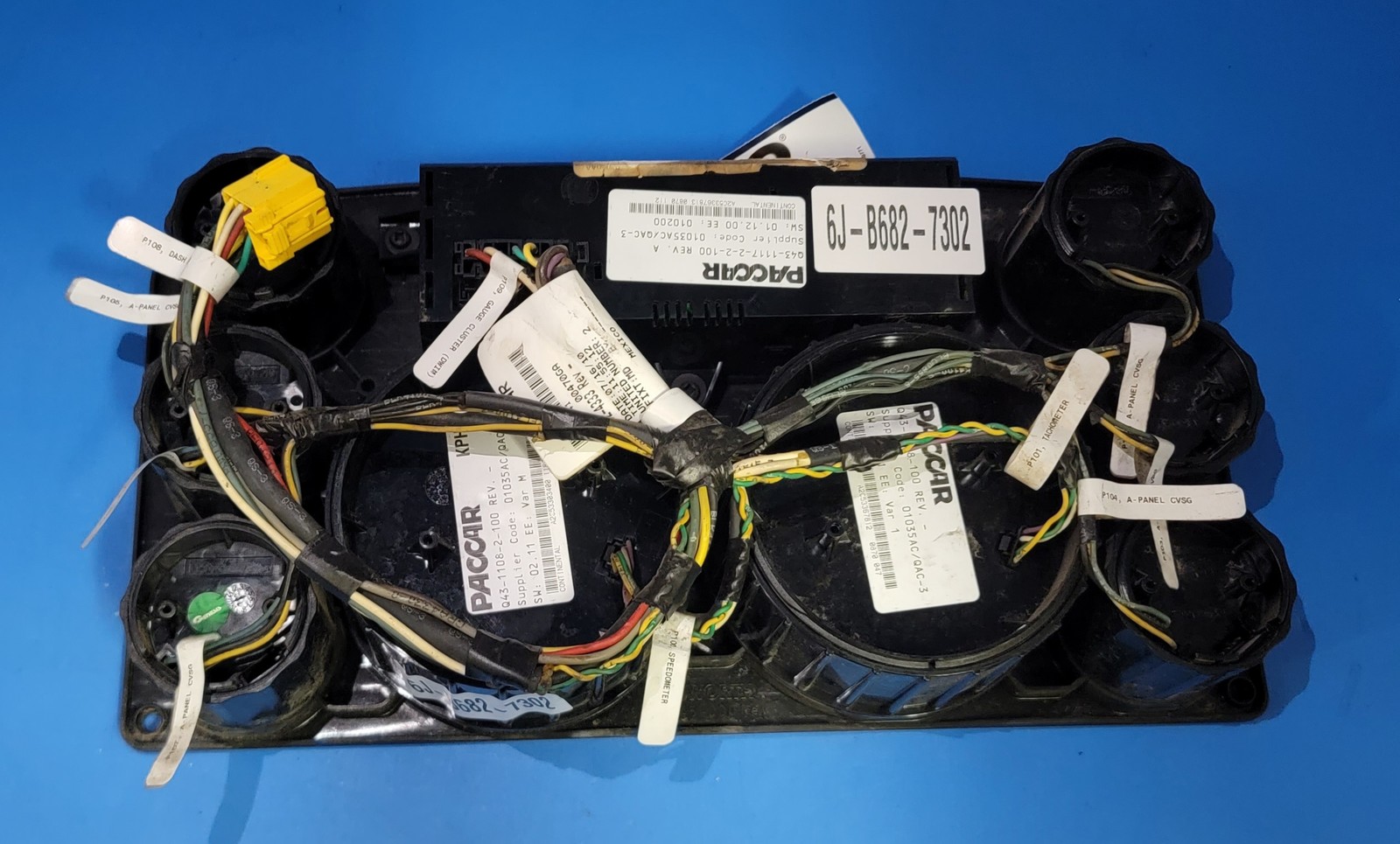 2011 KENWORTH T700 USED INSTRUMENT CLUSTER P#Q43-1117-2-2-100