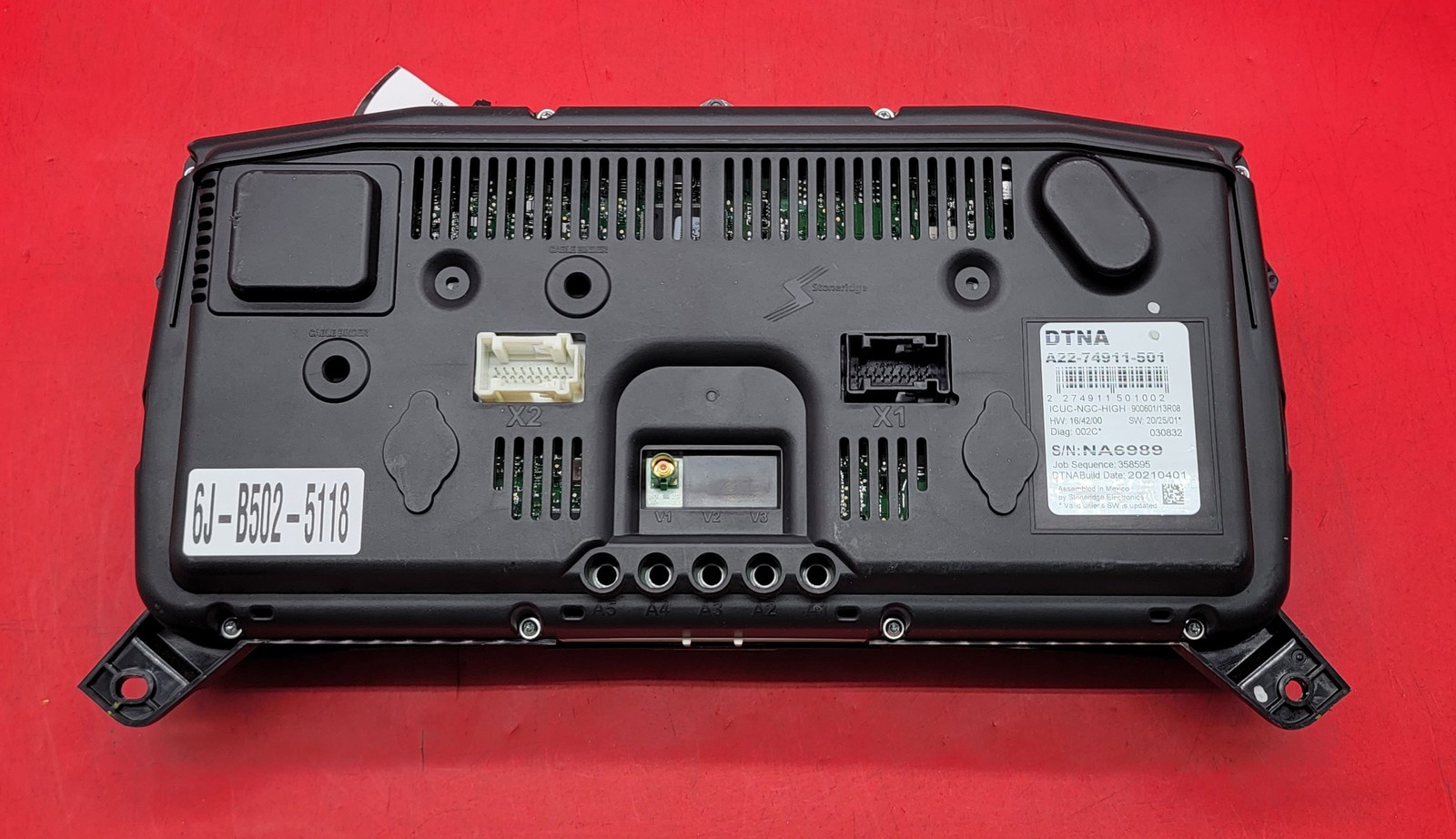 2022 FREIGHTLINER CASCADIA 126 USED INSTRUMENT CLUSTER P#A22-74911-501