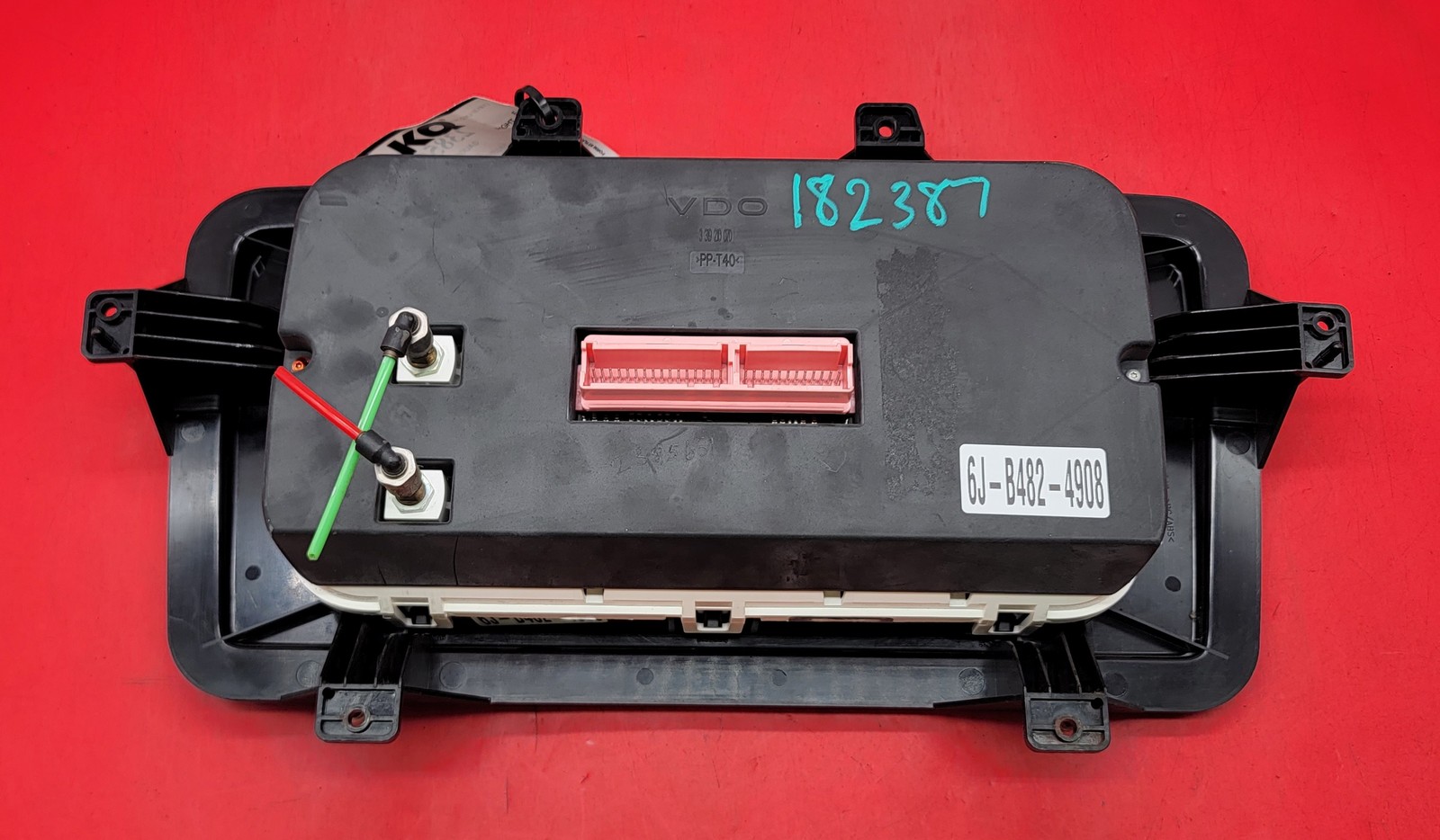 2007 STERLING A 9500 USED INSTRUMENT CLUSTER P#3 319 210 070