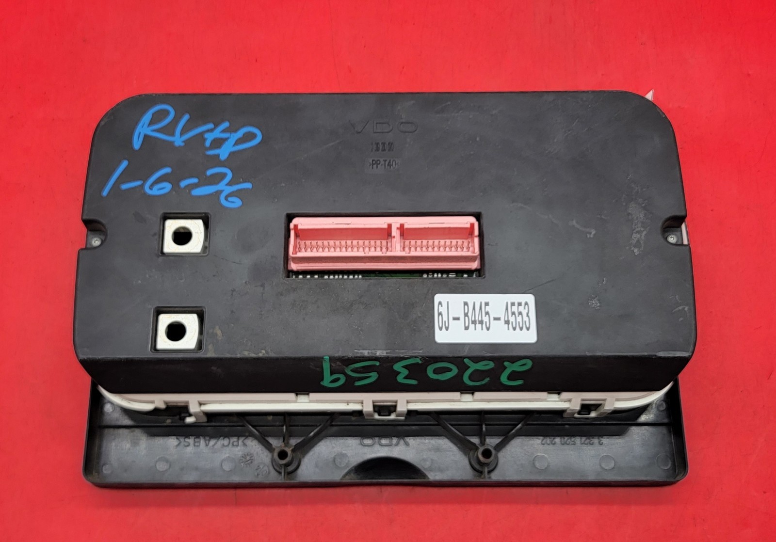 2005 FREIGHTLINER FS65 CHASSIS USED INSTRUMENT CLUSTER P#3 319 210 070