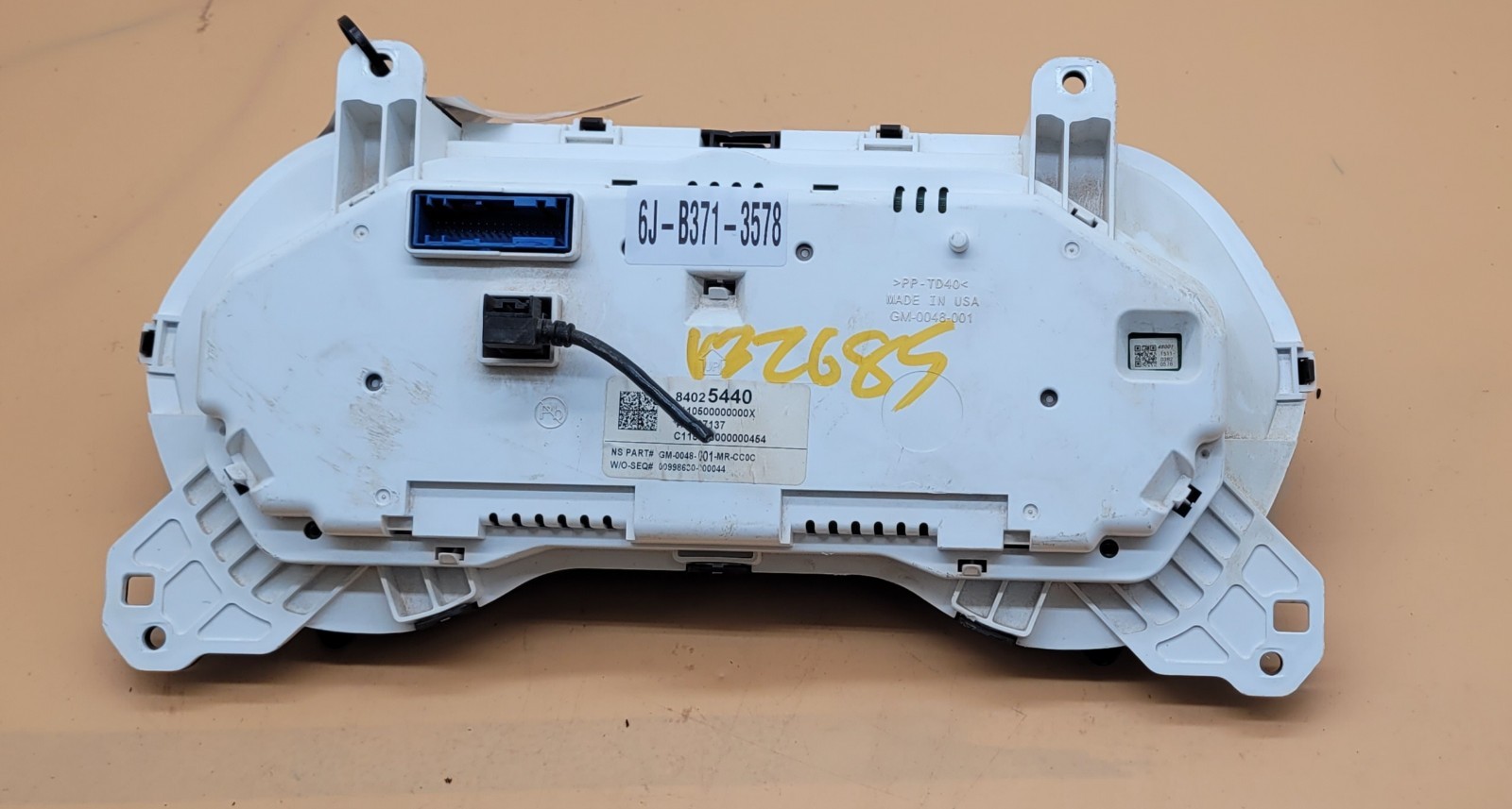 2016 CHEVROLET CAMARO USED INSTRUMENT CLUSTER P#175597137